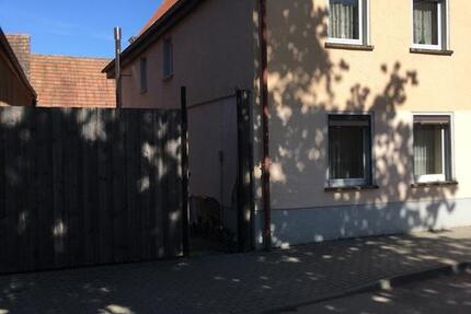 Haus Buttstädt - 8 Zimmer, 127 m&sup2;, 80.000&euro; | Angebot:26115206