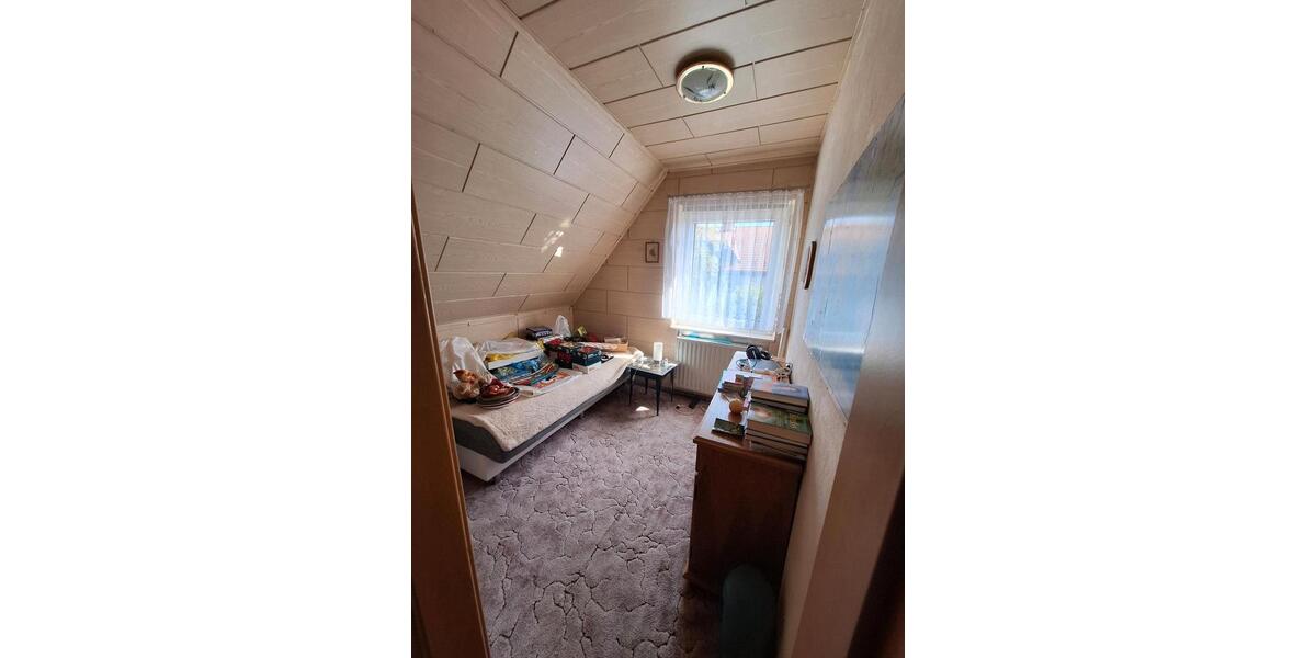Doppelhaushälfte Bucha - 4 Zimmer, 90 m&sup2;, 180.000&euro; | Angebot:26603868