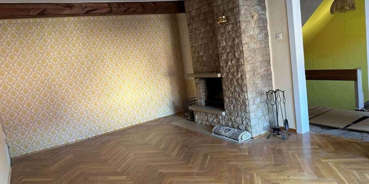 Geräumiges 1-2 Fam-Haus zum wohnen und ausbauen - Einfamilienhaus Hammerstedt | Angebot:27284543