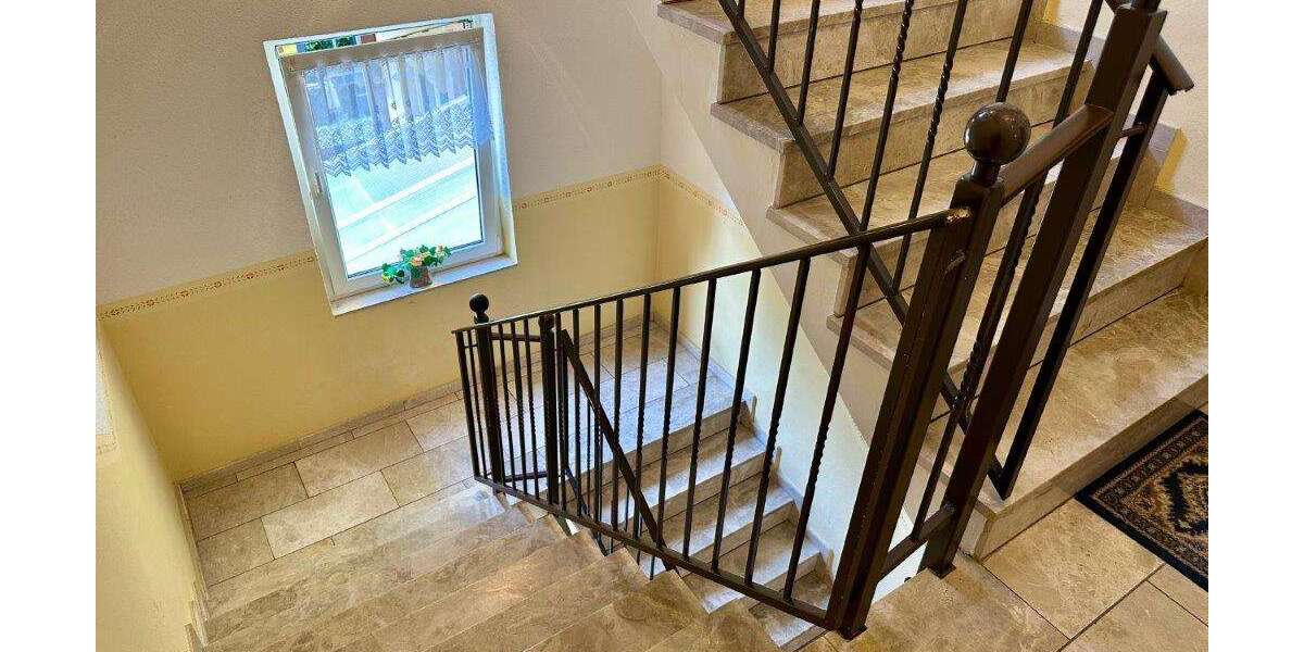 hochwertig sanierte ETW mit Balkon - Dachgeschoßwohnung Rudolstadt | Angebot:24542100