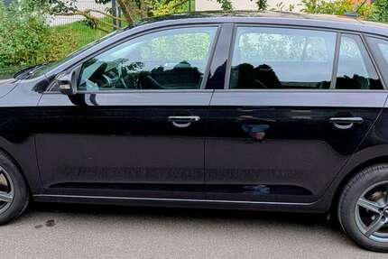 Skoda Rapid/Spaceback 81.600 km 9.600 &euro; Erfurt, Stadt 99089