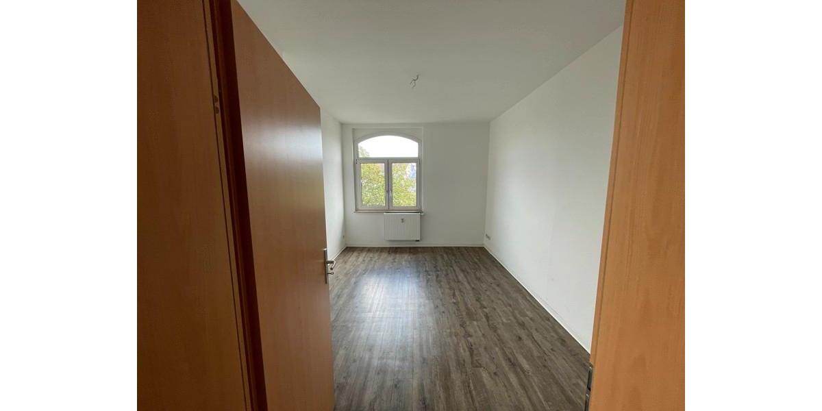 Etagenwohnung Erfurt - 3 Zimmer, 84 m&sup2;, 730&euro; | Angebot:25987361