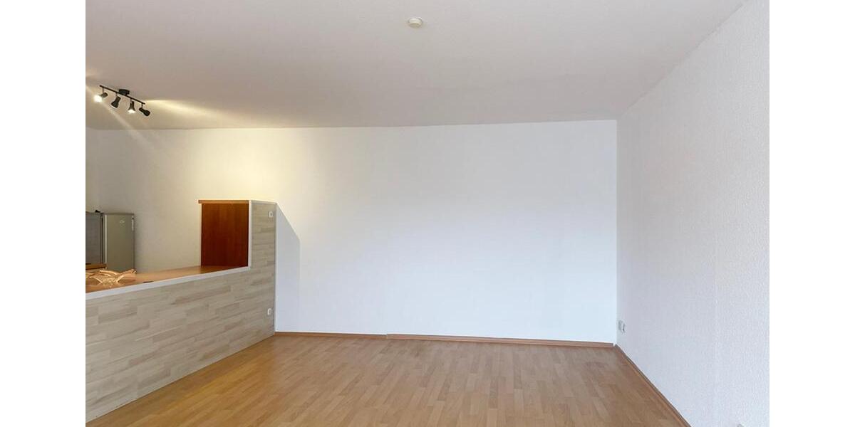 Etagenwohnung Kölleda - 3 Zimmer, 100 m&sup2;, 700&euro; | Angebot:25342184