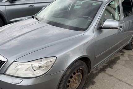Skoda Octavia 328.000 km 2.600 &euro; Rudolstadt 07407