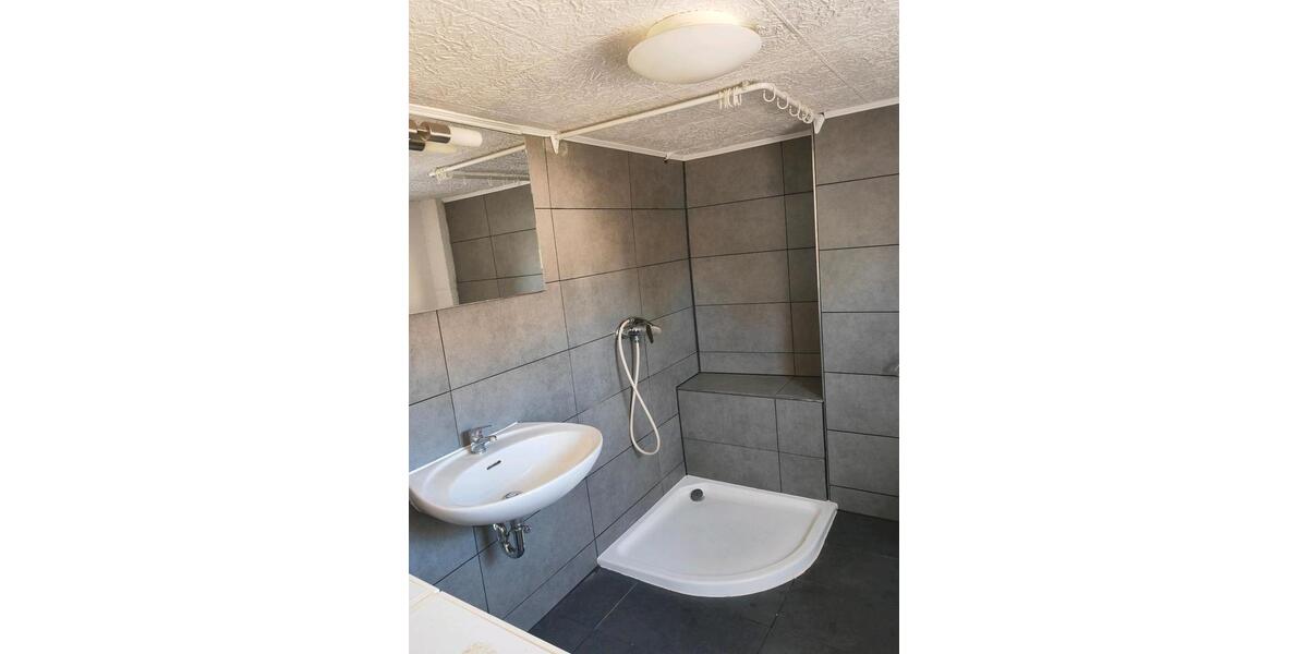 Erdgeschoßwohnung Eckartsberga - 2 Zimmer, 40 m&sup2;, 350&euro; | Angebot:25841039