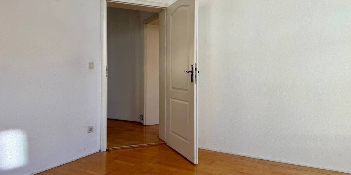 Etagenwohnung Weimar Nordvorstadt - 3 Zimmer, 80 m&sup2;, 230.000&euro; | Angebot:26027585