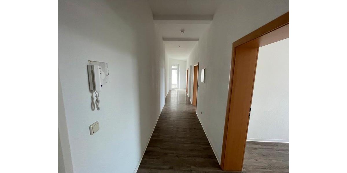 Etagenwohnung Erfurt - 3 Zimmer, 84 m&sup2;, 730&euro; | Angebot:25987361