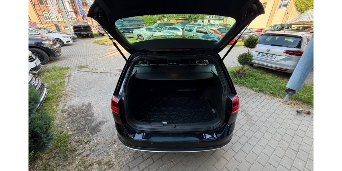 VW Golf Alltrack Variant 2.0 TDI AHK LED LEDER Zahnri 180.000 km 12.499 &euro; Rudolstadt 07407