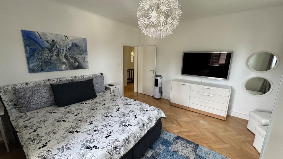 Etagenwohnung Weimar Ehringsdorf - 4.5 Zimmer, 145 m&sup2;, 1.700&euro; | Angebot:22011498