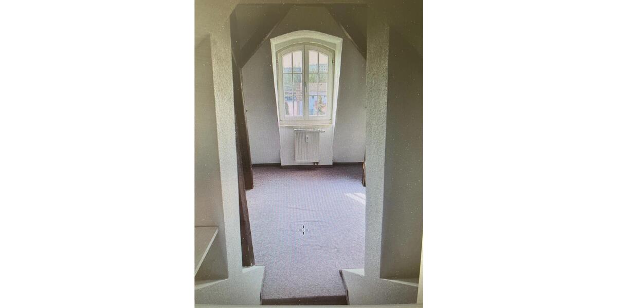 Dachgeschoßwohnung Sömmerda - 2.5 Zimmer, 39 m&sup2;, 502&euro; | Angebot:26593352