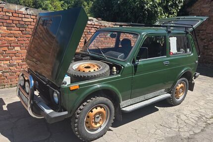 Lada Niva 50.365 km 7.800 &euro; Kahla 07768