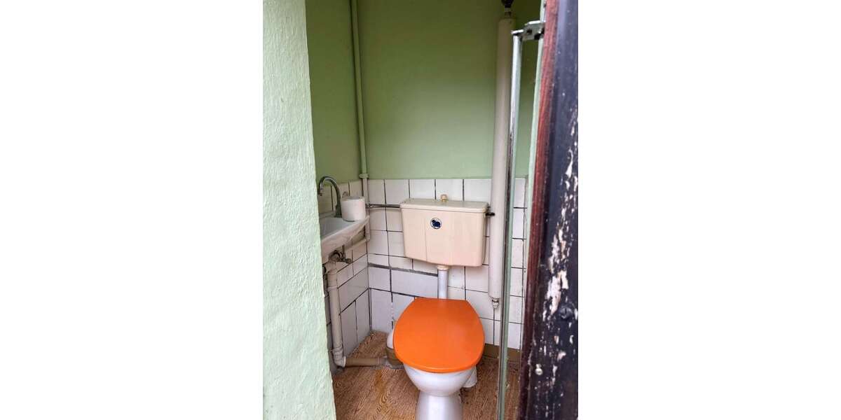 Geräumiges 1-2 Fam-Haus zum wohnen und ausbauen - Einfamilienhaus Hammerstedt | Angebot:27284543