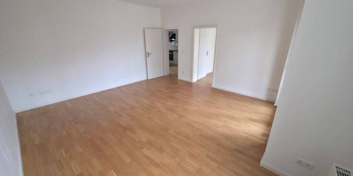 Etagenwohnung Jena Zwätzen - 1 Zimmer, 67 m&sup2;, 750&euro; | Angebot:26075655