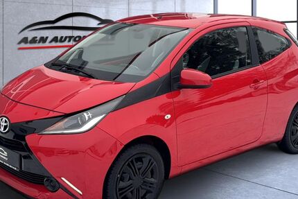 Toyota Aygo (X) 94.000 km 6.790 &euro; Erfurt 99091