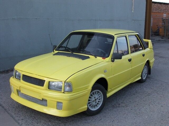 Skoda 105 87.200 km 5.555 &euro; Jena 07749