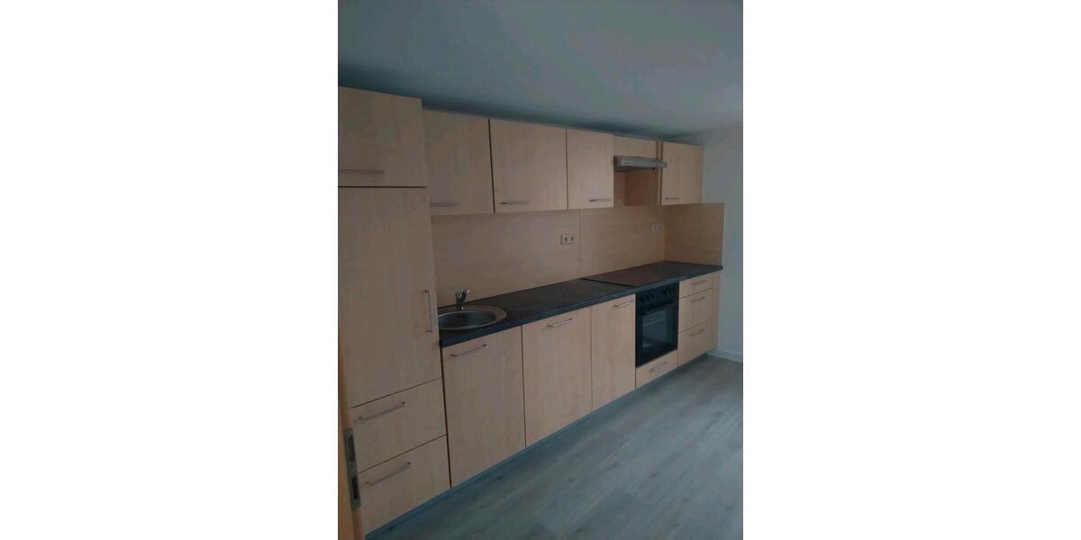 Dachgeschoßwohnung Buttstädt - 3 Zimmer, 75 m&sup2;, 750&euro; | Angebot:26003028