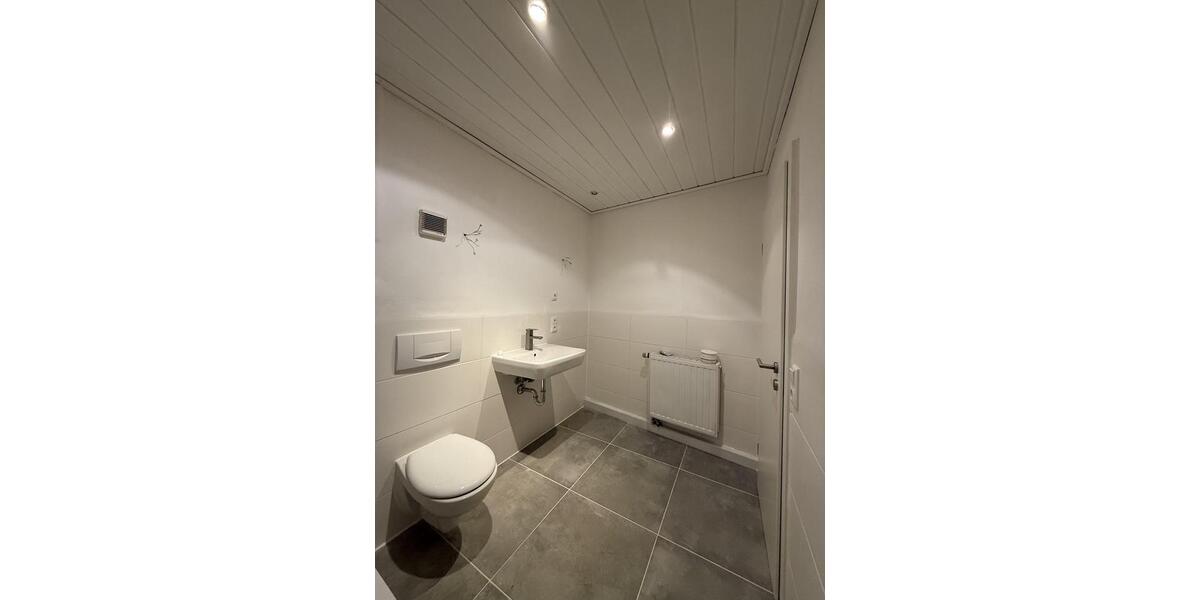 Dachgeschoßwohnung Kahla - 2.5 Zimmer, 68 m&sup2;, 650&euro; | Angebot:26475200