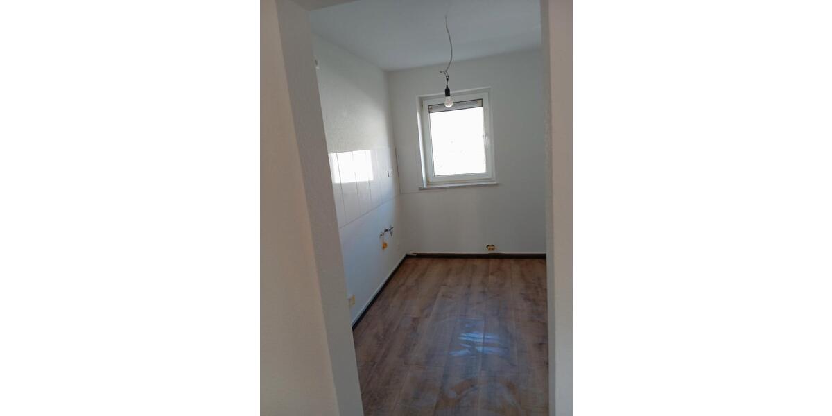 Etagenwohnung Apolda - 3 Zimmer, 65 m&sup2;, 600&euro; | Angebot:26016306