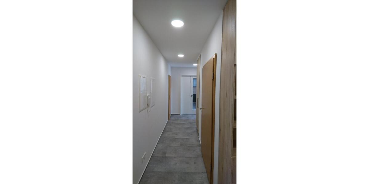 Dachgeschoßwohnung Erfurt Johannesplatz - 4 Zimmer, 130 m&sup2;, 1.300&euro; | Angebot:26619946