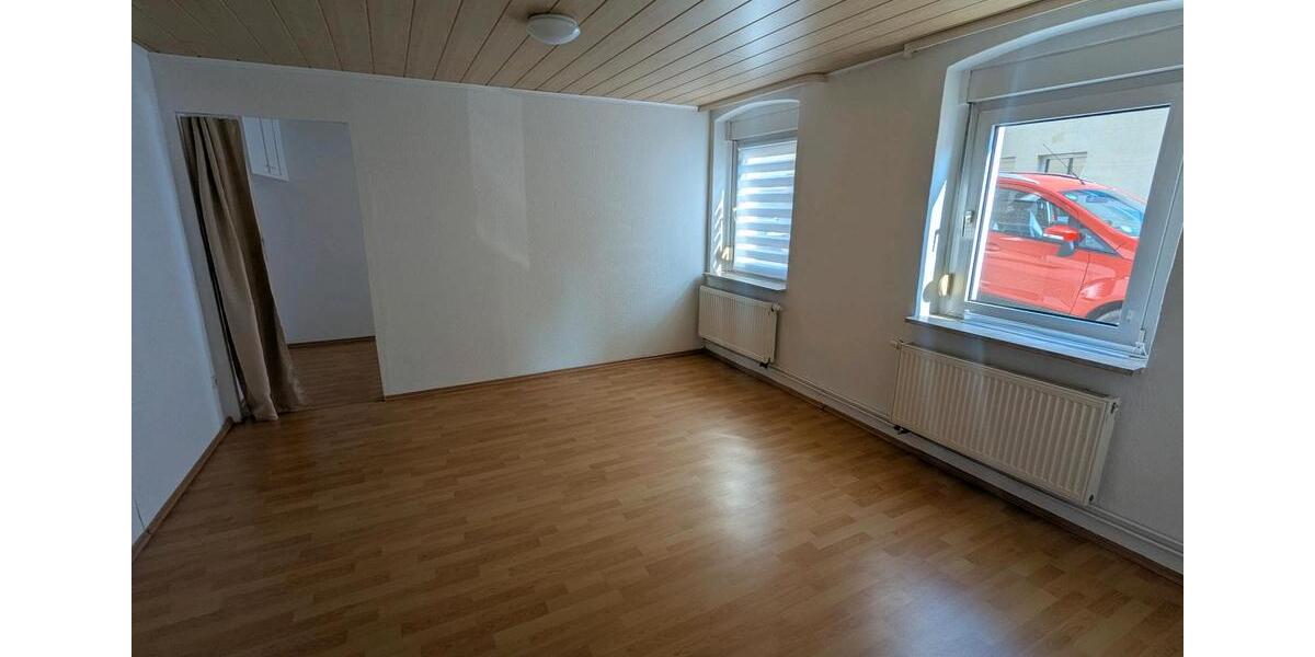 Erdgeschoßwohnung Apolda - 3.5 Zimmer, 95 m&sup2;, 90.000&euro; | Angebot:24517298