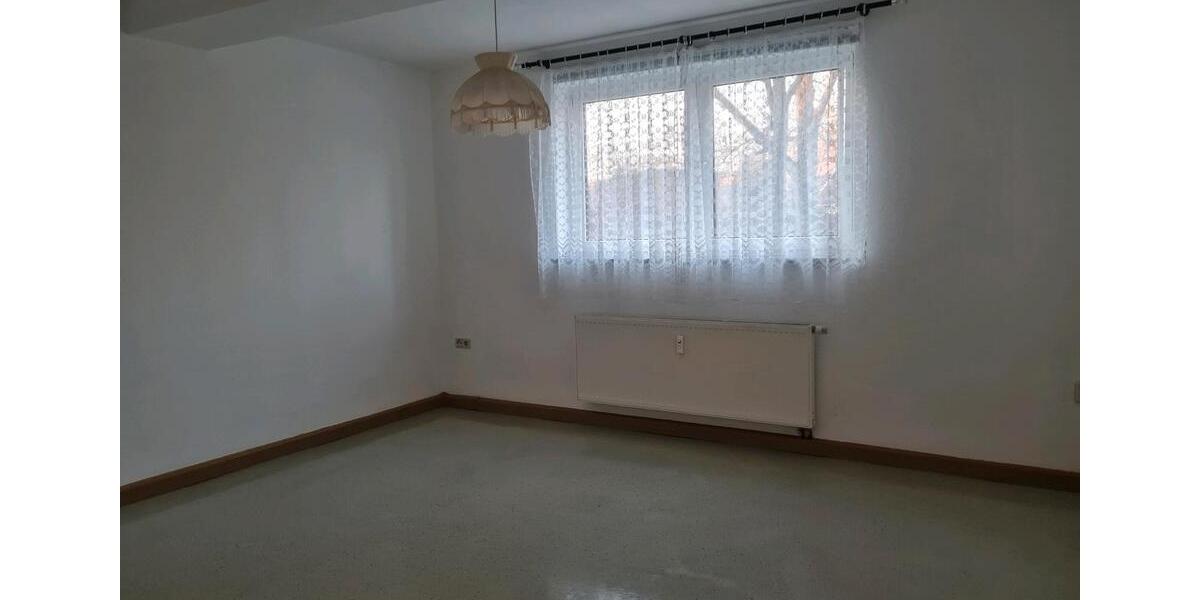 Erdgeschoßwohnung Kölleda - 3 Zimmer, 78 m&sup2;, 507&euro; | Angebot:26490549