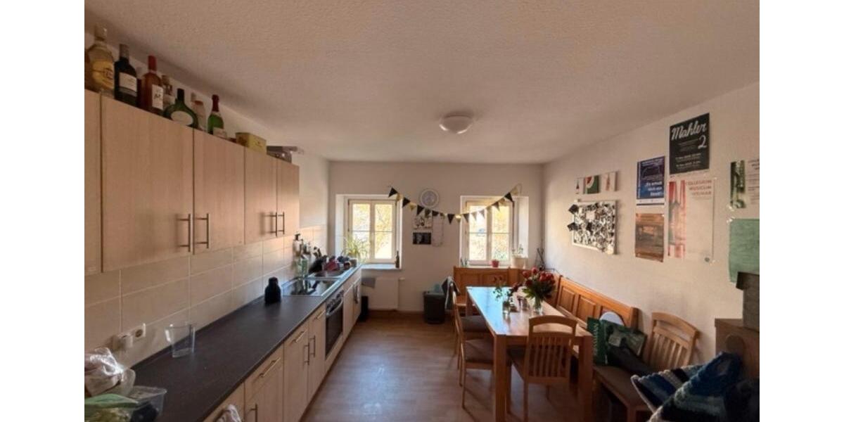 Etagenwohnung Weimar - 41.5 Zimmer, 111 m&sup2;, 519&euro; | Angebot:25412843