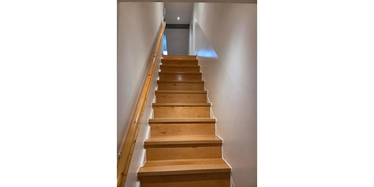 Dachgeschoßwohnung Rudolstadt - 2.5 Zimmer, 70 m&sup2;, 800&euro; | Angebot:25611955