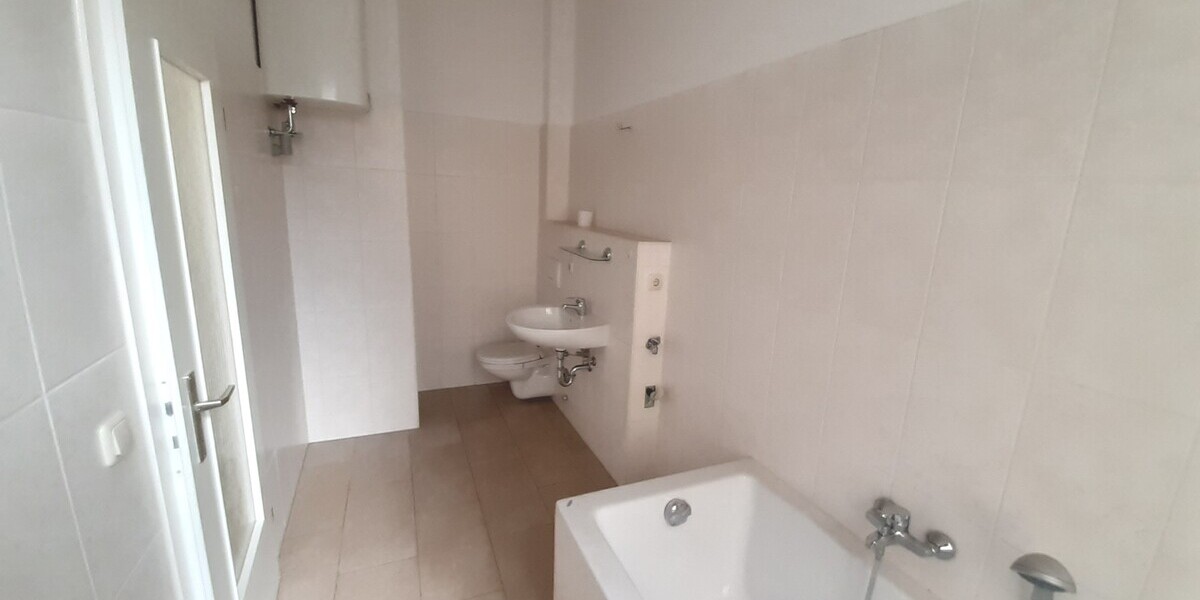 Studenten-WG mit 4-Zimmern in der Stadt Gera - Etagenwohnung Jena Burgau | Angebot:14517897