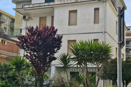 Wohnung Rudolstadt - 4.5 Zimmer, 80 m&sup2;, 80.000&euro; | Angebot:26661431
