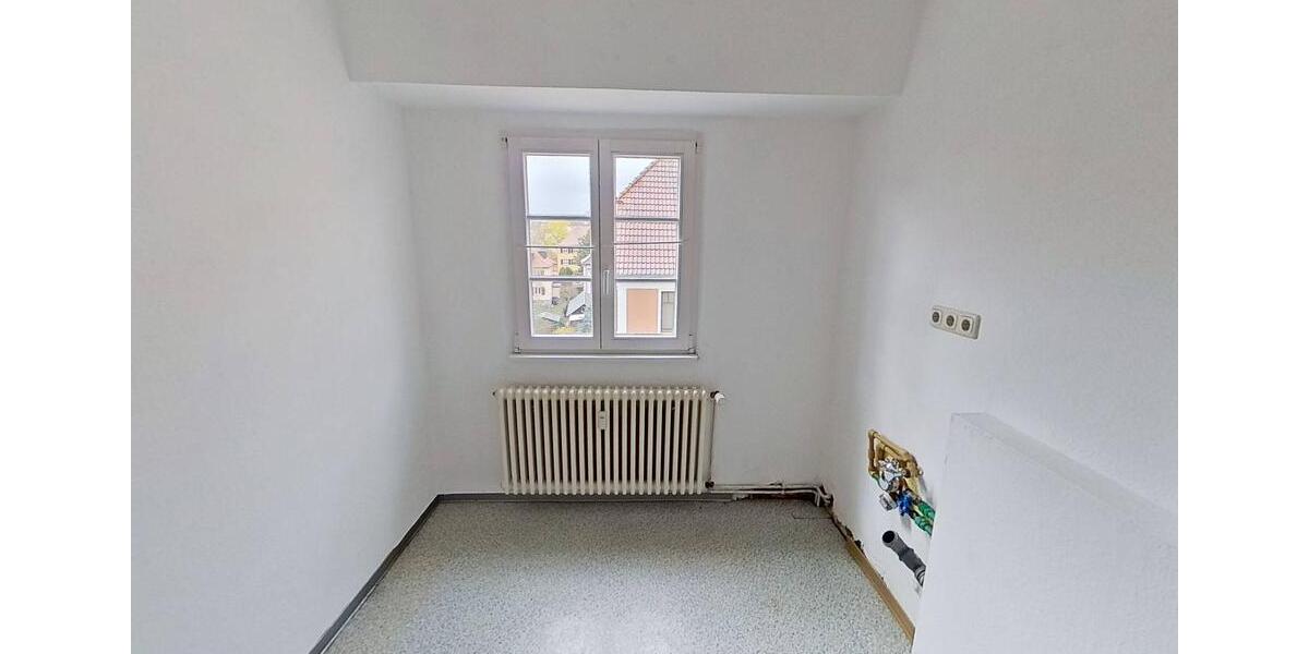 Dachgeschoßwohnung Weimar - 2 Zimmer, 44 m&sup2;, 369&euro; | Angebot:26003720