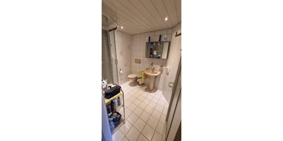 Einfamilienhaus Apolda - 7 Zimmer, 200 m&sup2;, 279.000&euro; | Angebot:25671515