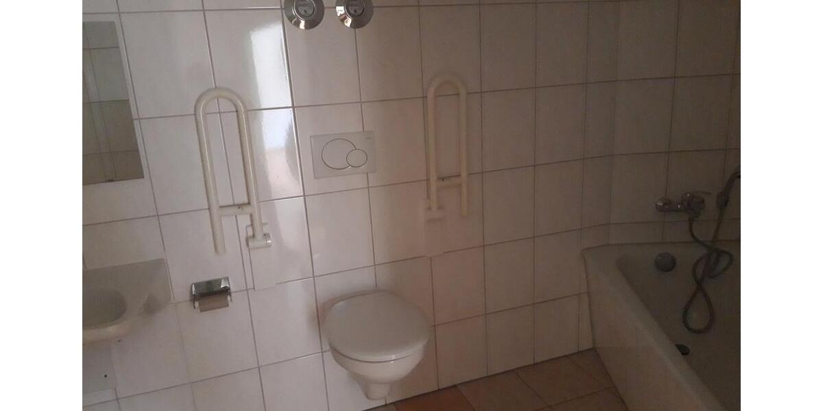 Erdgeschoßwohnung Jena Kernberge - 2 Zimmer, 73 m&sup2;, 650&euro; | Angebot:26426109