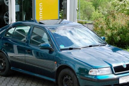 Skoda Octavia 166.230 km 1.200 &euro; Dornburg - Camburg 07774