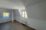 Etagenwohnung Erfurt Hochheim - 4 Zimmer, 96 m&sup2;, 1.200&euro; | Angebot:25980407