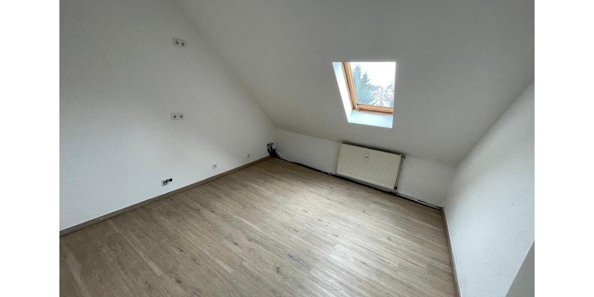 Etagenwohnung Apolda - 2 Zimmer, 57 m&sup2;, 448&euro; | Angebot:25978337