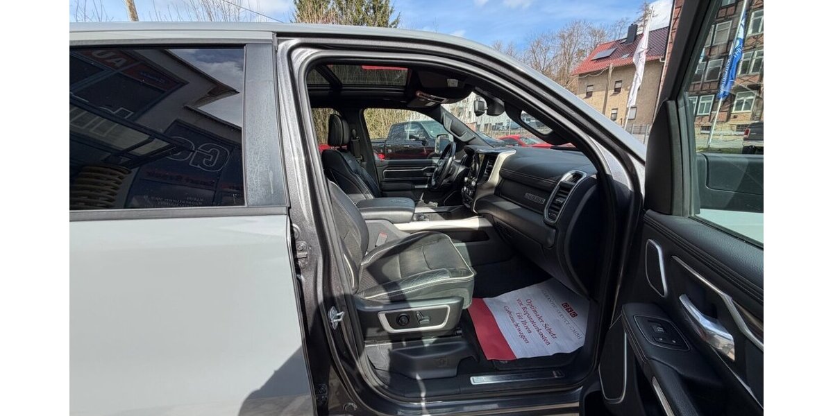 Dodge RAM 1500 Hemi Laramie