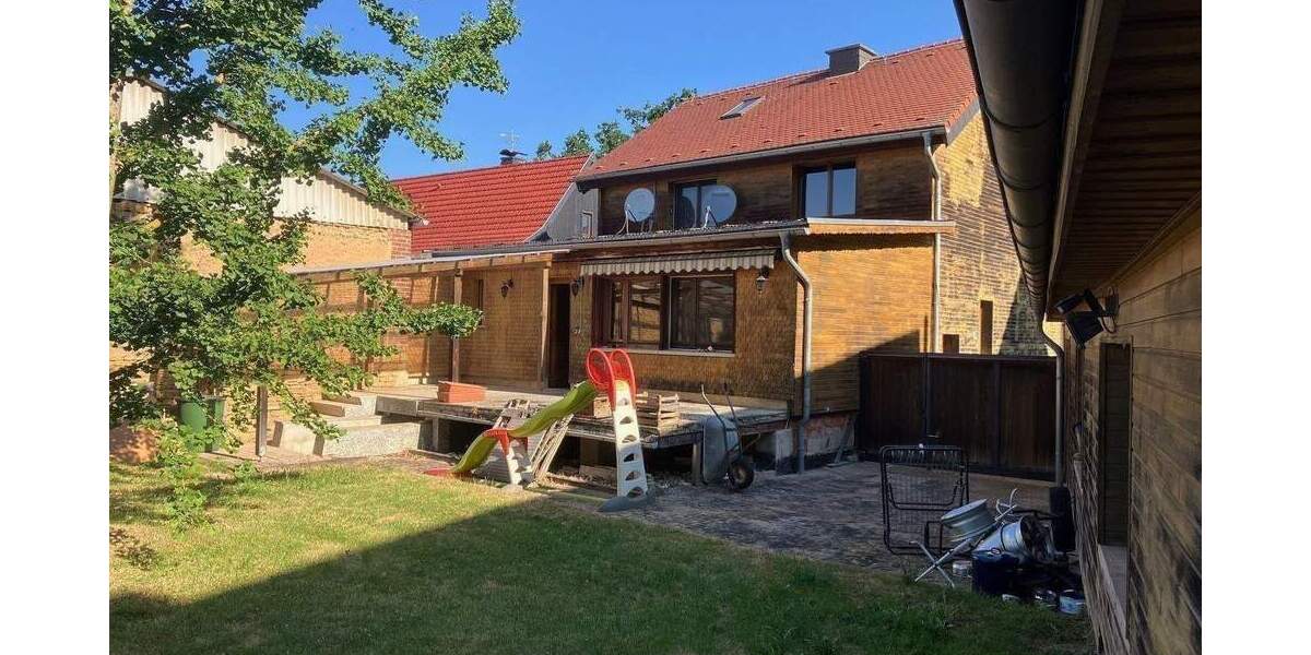 Einfamilienhaus Ilmtal-Weinstraße Weinstraße - 6 Zimmer, 198 m&sup2;, 180.000&euro; | Angebot:25679277
