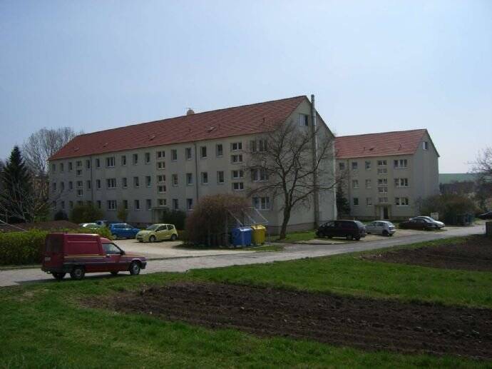 Etagenwohnung Kölleda Backleben - 4 Zimmer, 86 m&sup2;, 602&euro; | Angebot:25727021