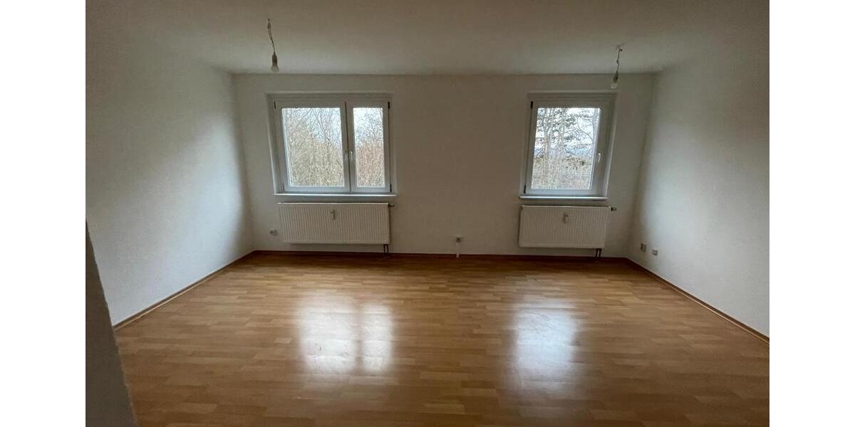 Etagenwohnung Apolda - 1 Zimmer, 80 m&sup2;, 595&euro; | Angebot:25886940