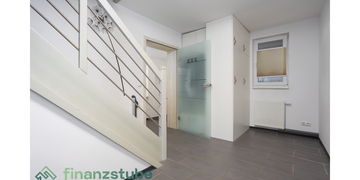 Einfamilienhaus Klettbach - 9 Zimmer, 234 m&sup2;, 399.000&euro; | Angebot:25836575