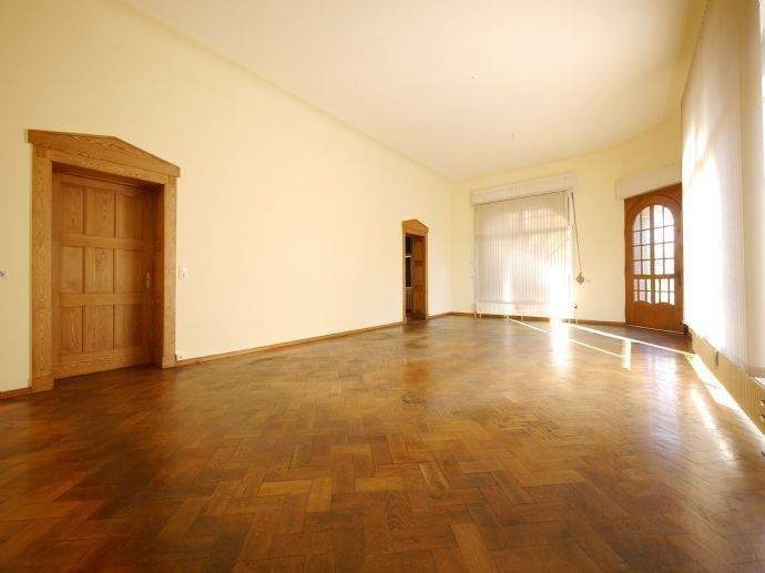 Gewerbeobjekt Weimar Nordvorstadt - 5 Zimmer, 155 m&sup2;, 935&euro; | Angebot:25797699