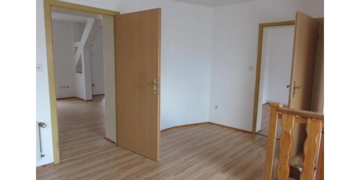 Maisonettenwohnung Buttstädt - 3.5 Zimmer, 95 m&sup2;, 550&euro; | Angebot:26365689