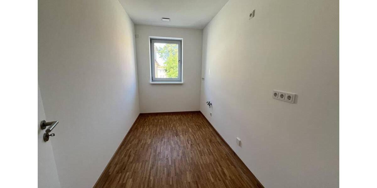 Etagenwohnung Sömmerda - 3 Zimmer, 97 m&sup2;, 1.258&euro; | Angebot:22779654