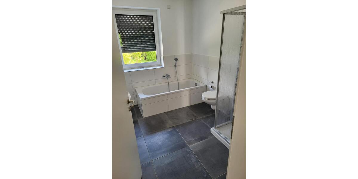 Reihenhaus Bucha - 6 Zimmer, 142 m&sup2;, 2.150&euro; | Angebot:26382609