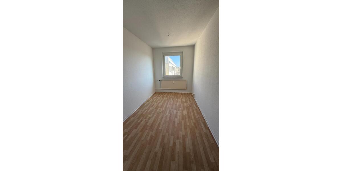 Etagenwohnung Blankenhain - 3 Zimmer, 68 m&sup2;, 410&euro; | Angebot:25440864