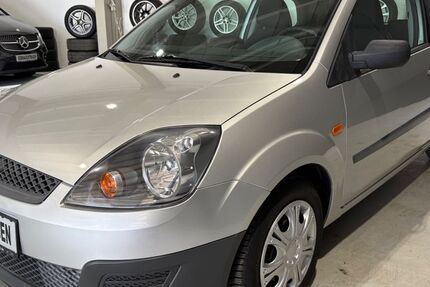Ford Fiesta 77.094 km 2.700 &euro; Erfurt 99085