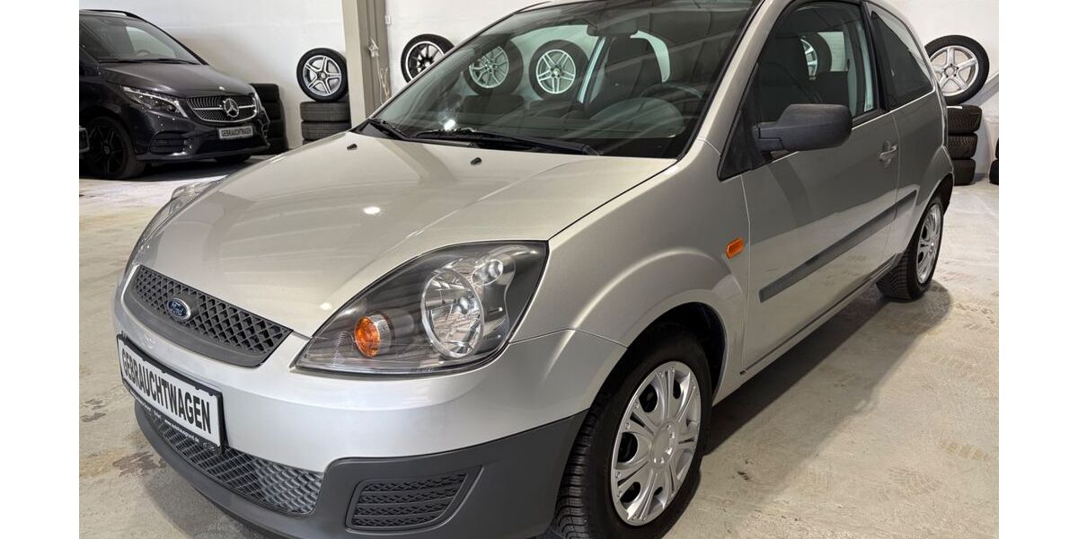 Ford Fiesta 77.094 km 2.700 &euro; Erfurt 99085