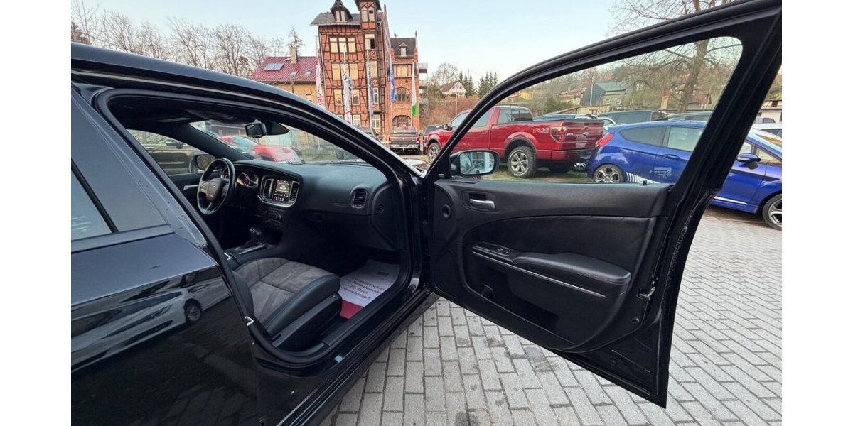 Dodge Charger 5,7 Hemi 