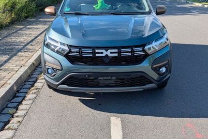 Dacia Sandero 1.680 km 16.200 &euro; Erfurt 99086