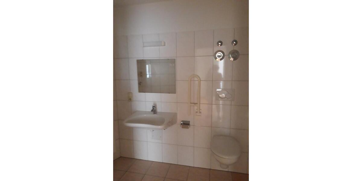 Erdgeschoßwohnung Jena Kernberge - 2 Zimmer, 73 m&sup2;, 650&euro; | Angebot:26426109